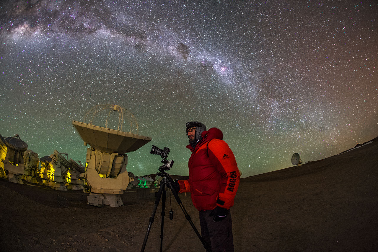 High on the Chajnantor Plateau, some 5000 metres above sea level it can get extremely cold at the site of the Atacama Large Millimeter/submillimeter Array (ALMA). Babak Tafreshi, one of ESO's Photo Ambassadors and part of the ESO Ultra HD Expedition team is shown here capturing the cool cosmos.